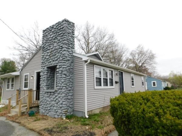 9 Vine Street, OXFORD, MA